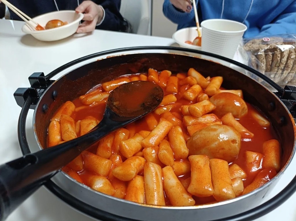 半熟卵を入れたトッポギ